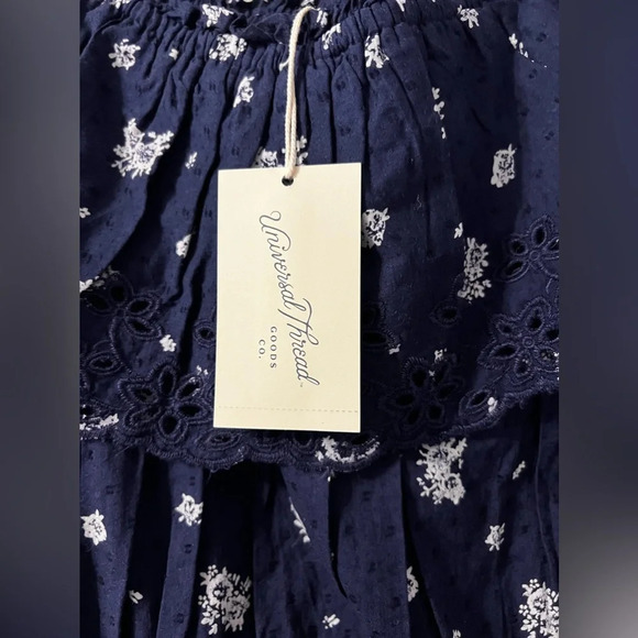 NWT Universal Thread Navy Ruffled Blouse - Picture 2 of 7